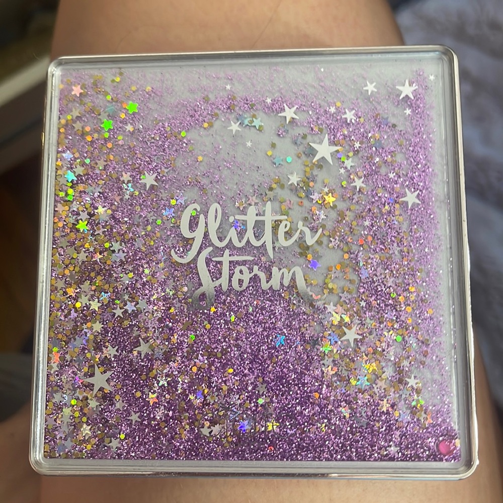 Ciaté glitter storm eyeshadow palette